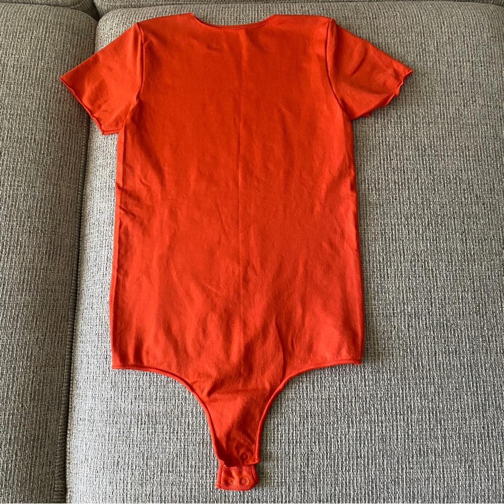 NWOT Skims Essential Tshirt Bodysuit in Fire